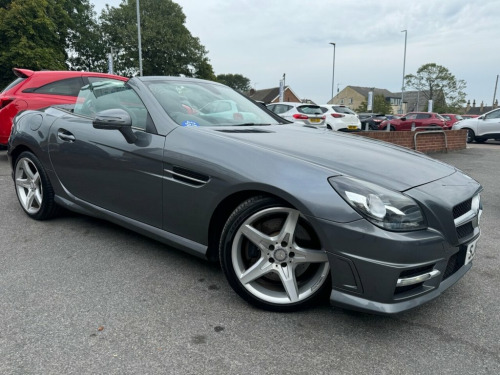 Mercedes-Benz SLK SLK200 AMG 2.0 SLK200 AMG Sport Convertible 2dr Petrol G-Tron