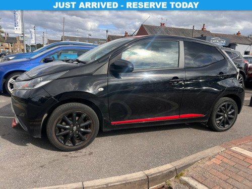 Toyota AYGO  1.0 VVT-i x-press Hatchback 5dr Petrol Manual Euro