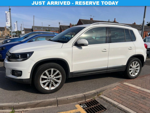 Volkswagen Tiguan  2.0 TDI BlueMotion Tech SE SUV 5dr Diesel Manual 2