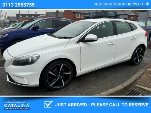 Volvo V40  2.0 T2 R-Design Hatchback 5dr Petrol Manual Euro 6