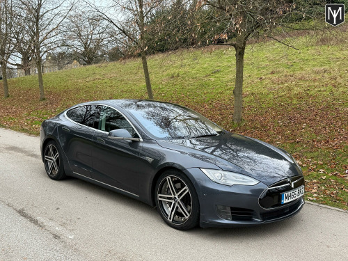 Tesla Model S  70D (Dual Motor)