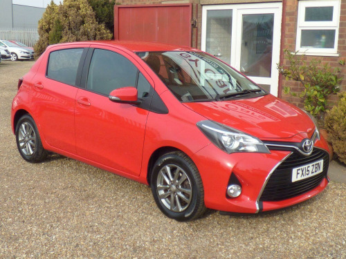 Toyota Yaris  1.3 Dual VVT-i Icon **Â£35 ROAD TAX** **15 MONTHS WARRANTY** **12 MONTHS MO