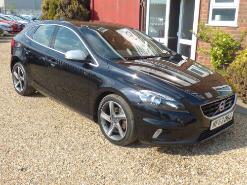 Volvo V40  1.6 T3 R-Design **15 MONTHS WARRANTY** **12 MONTHS MOT**