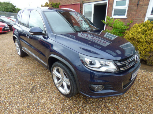 Volkswagen Tiguan 2.0 TDI BlueMotion Tech R-Line Edition **AUTOMATIC** **FULL SERVICE HISTORY