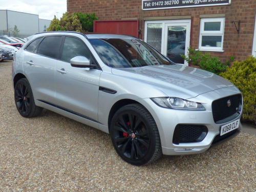 Jaguar F-PACE  3.0 D300 V6 S Â£7400 WORTH OF EXTRA   FULL SERVICE HISTORY  15 MONTHS WARRA
