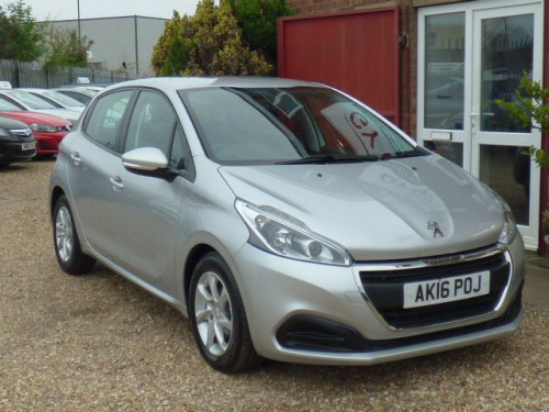 Peugeot 208  1.6 BlueHDi Active **£20 TAX A YEAR** **2 OWNERS FROM NEW** **15 MONTHS WAR