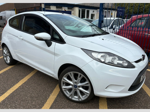 Ford Fiesta  1.25 Edge Hatchback 3dr -big alloys - low insurance 