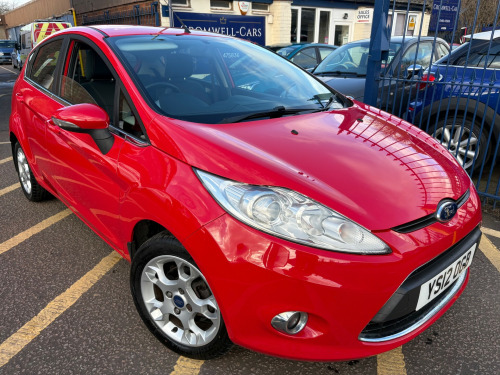 Ford Fiesta  1.4 Zetec Hatchback 5dr Petrol Manual (130 g/km, 94 bhp) 