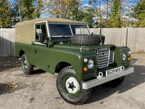 Land Rover Series 111  1984