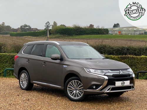 Mitsubishi Outlander  2.4h TwinMotor 13.8kWh Dynamic SUV 5dr Petrol Plug