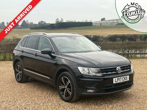 Volkswagen Tiguan  2.0 TDI BlueMotion Tech SE Navigation SUV 5dr Dies