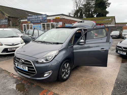 Hyundai ix20  1.4 Blue Drive Premium Nav Hatchback 5dr Petrol Ma 
