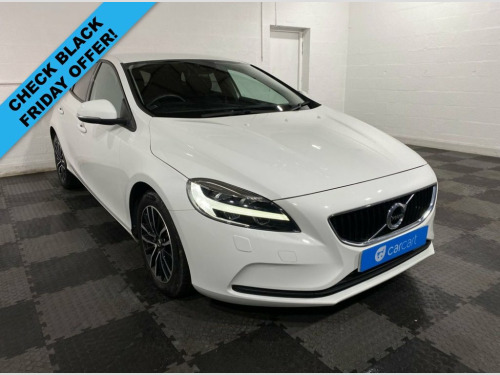 Volvo V40  2.0 T2 Momentum Nav Plus Hatchback 5dr Petrol Manu