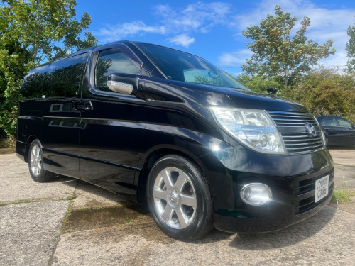 Nissan Elgrand  Highway Star