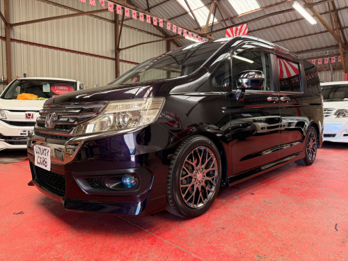 Honda Stepwagon  Spada