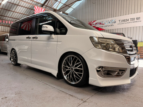 Honda Stepwagon  Spada Cool-Spirit 
