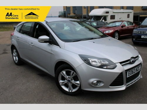 Ford Focus  1.6 Zetec Hatchback 5dr Petrol Powershift Euro 5 (