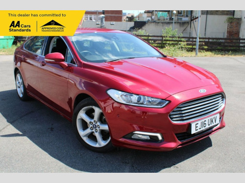 Ford Mondeo  2.0 TDCi Titanium Hatchback 5dr Diesel Powershift 