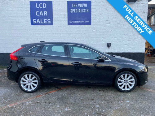 Volvo V40  2.0 D2 SE Lux Nav Hatchback 5dr Diesel Auto Euro 6