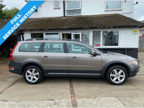 Volvo XC70  3.2 SE Lux Estate 5dr Petrol Geartronic AWD Euro 4