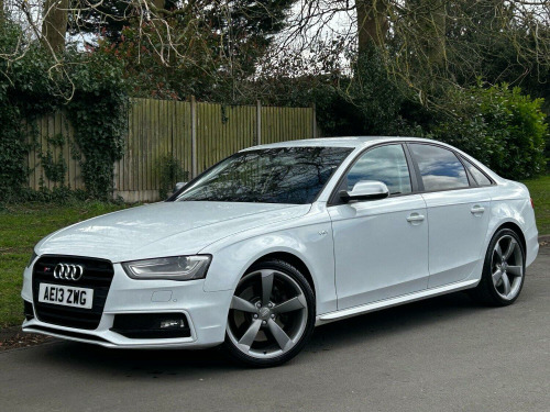 Audi S4  3.0 TFSI V6 Black Edition