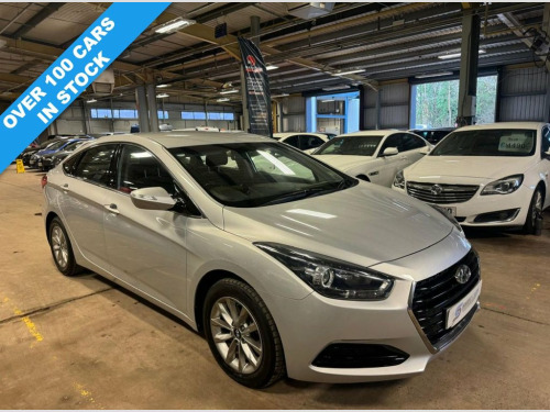 Hyundai i40  1.7 CRDI S BLUE DRIVE 4d 114 BHP