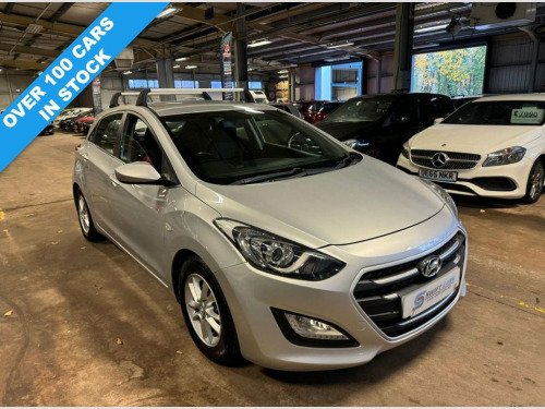 Hyundai i30  1.6 CRDi Blue Drive SE Hatchback 5dr Diesel Manual