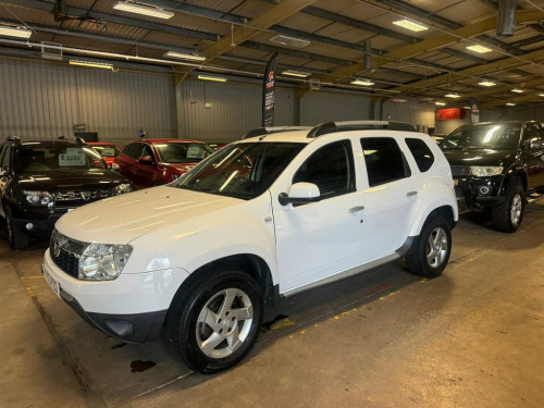 Dacia Duster  1.5 dCi Laureate SUV 5dr Diesel Manual 4WD Euro 5  