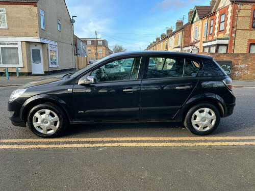 Vauxhall Astra  1.6 i 16v Life