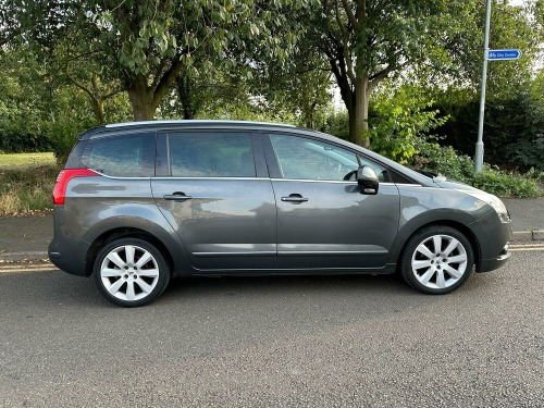 Peugeot 5008  1.6 e-HDi Allure