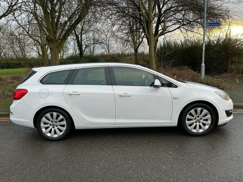 Vauxhall Astra  1.7 CDTi ecoFLEX Tech Line