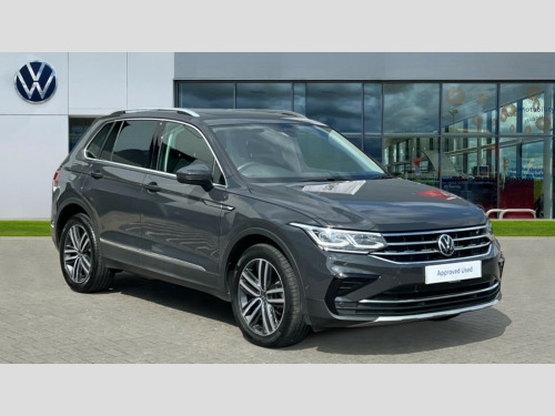 Volkswagen Tiguan  TIGUAN 2.0 TSI 4Motion Elegance 5dr DSG