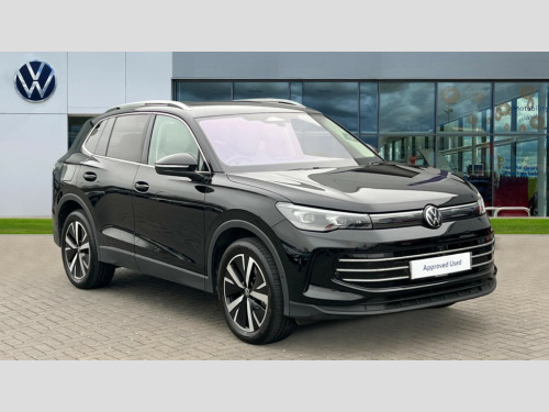 Volkswagen Tiguan  Tiguan Elegance 1.5 TSI eHybrid 204 PS 6-Speed DSG 5 Door 