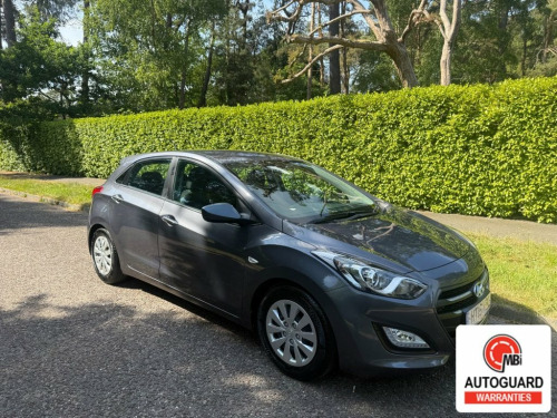 Hyundai i30  1.4 Blue Drive S Hatchback 5dr Petrol Manual Euro 
