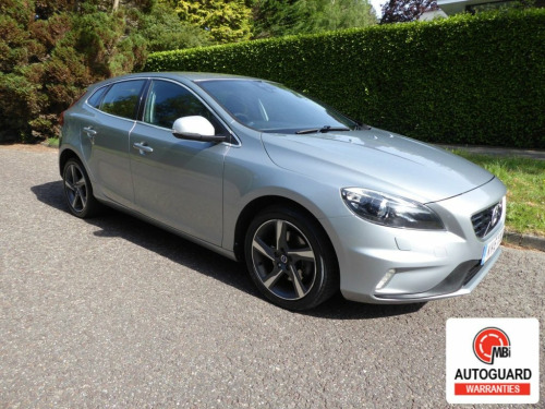 Volvo V40  2.0 D2 R-Design Lux Nav Hatchback 5dr Diesel Manua