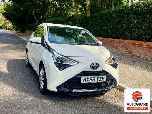 Toyota AYGO  1.0 VVT-i x-play Hatchback 5dr Petrol Manual Euro 