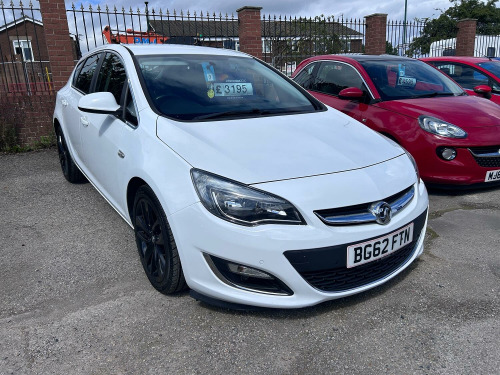 Vauxhall Astra  1.6 16v SRi