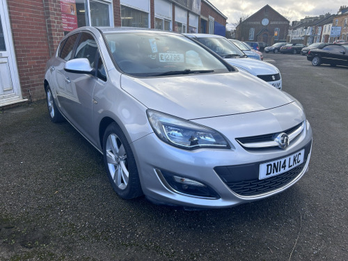Vauxhall Astra  1.6 16v SRi 