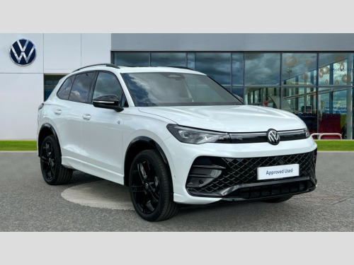 Volkswagen Tiguan  Tiguan R-Line 1.5 TSI eHybrid 272PS 6-Speed DSG 5 Door