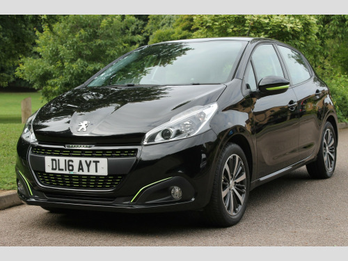 Peugeot 208  PURETECH XS LIME 5-Door
