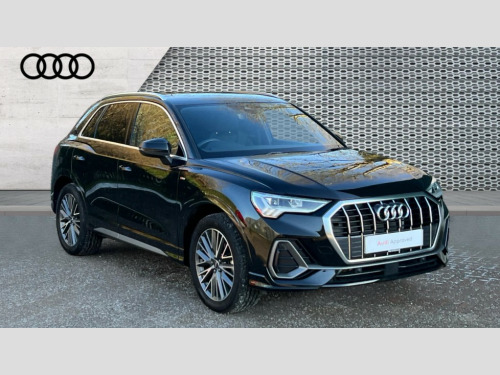 Audi Q3  Audi Q3 S line 35 TFSI 150 PS S tronic