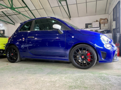 Abarth 595  1.4 595 COMPETIZIONE MTA 3d 177 BHP ..JUST SERVICE