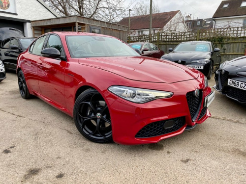 Alfa Romeo Giulia  2.0L TB VELOCE 4d AUTO 320BHP 19"QF ALLOYS.32