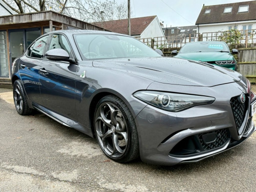 Alfa Romeo Giulia  2.9 V6 Bi-Turbo Quadrifoglio Saloon 4dr Petrol Aut 