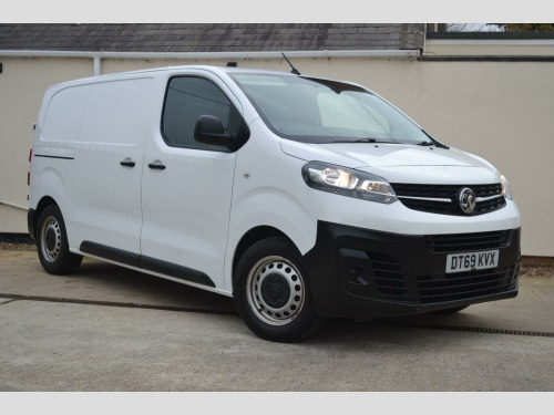 Vauxhall Vivaro  1.5 Turbo D 2700 Edition