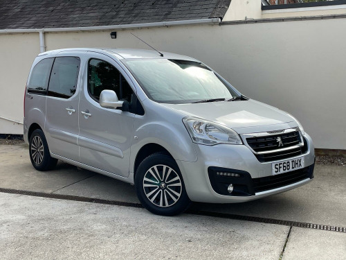 Peugeot Partner  1.6 BlueHDi Allure WAV wheelchair accessible vehicle
