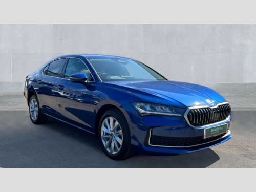 Skoda Superb  Skoda Superb Hatchback 1.5 TSI e-TEC SE Technology 5dr DSG