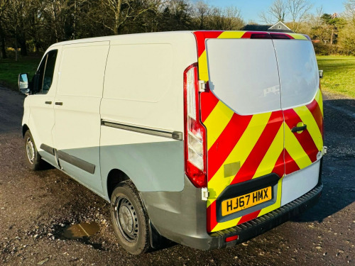 Ford Transit Custom  2.0 TDCi 105ps Low Roof Van