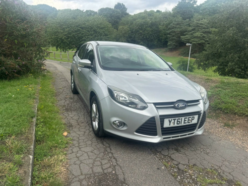 Ford Focus  1.6 Zetec Euro 5 5dr