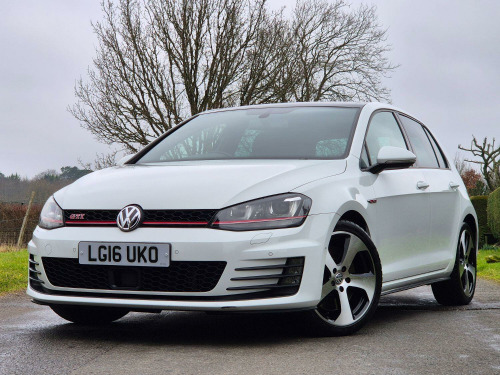 Volkswagen Golf  2.0 TSI BlueMotion Tech GTI Performance